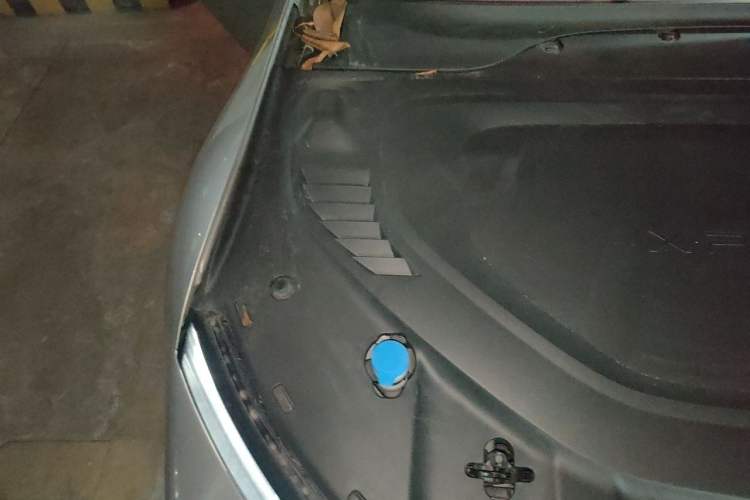 Used XPeng P7 2023 P7i 702 Pro Engine Bay Right