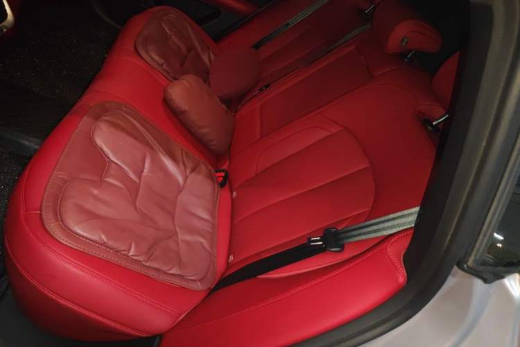 Used XPeng P7 2023 P7i 702 Pro Left Rear Seat