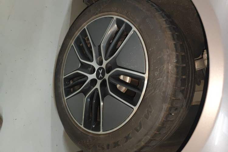 Used XPeng P7 2023 P7i 702 Pro Right Front Wheel Hub