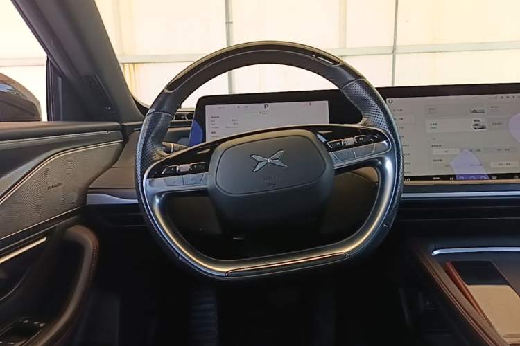 Used XPeng P7 2023 P7i 610 Max Performance Edition Steering Wheel