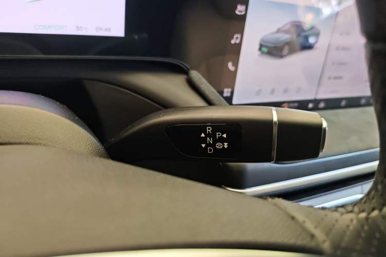 Used XPeng P7 2023 P7i 702 Max Gear Lever
