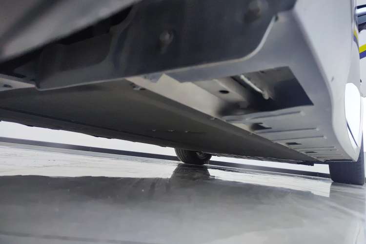 Used XPeng P7 2023 P7i 702 Pro Right Side Sill