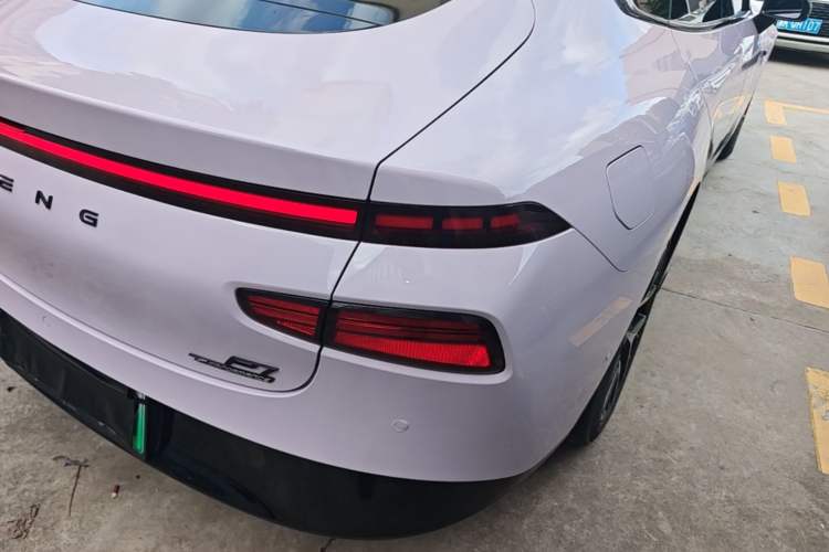 Used XPeng P7 2023 P7i 610 Max Performance Edition Right Rear Taillight
