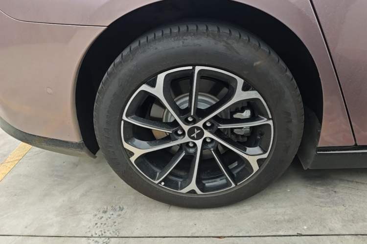 Used XPeng P7 2023 480E Right Rear Wheel Hub