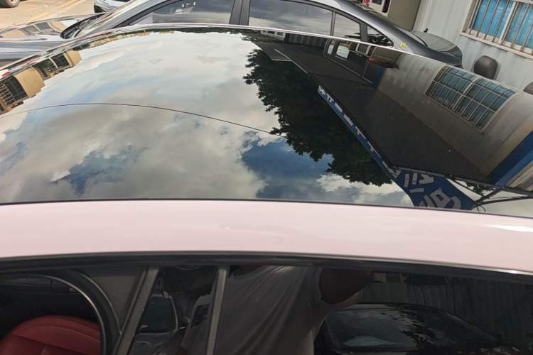 Used XPeng P7 2023 P7i 610 Max Performance Edition Roof