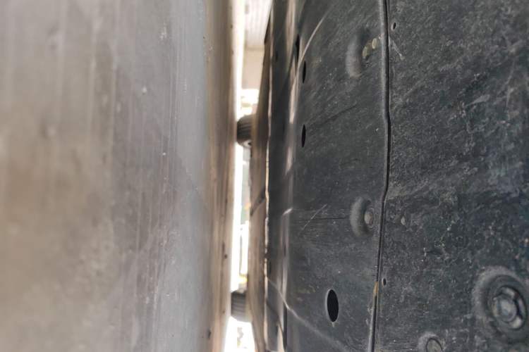 Used XPeng P7 2023 P7i 702 Max Chassis Front