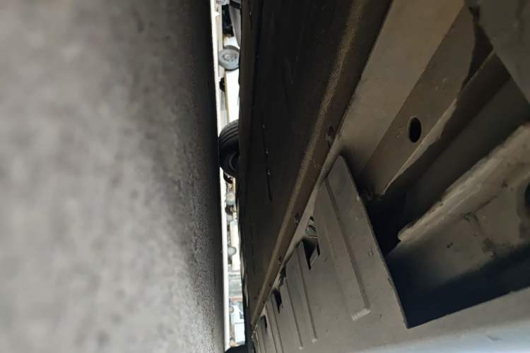 Used XPeng P7 2023 P7i 702 Max Chassis Front Left
