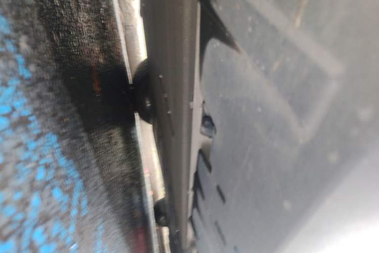 Used XPeng P7 2023 P7i 702 Pro Chassis Front Right