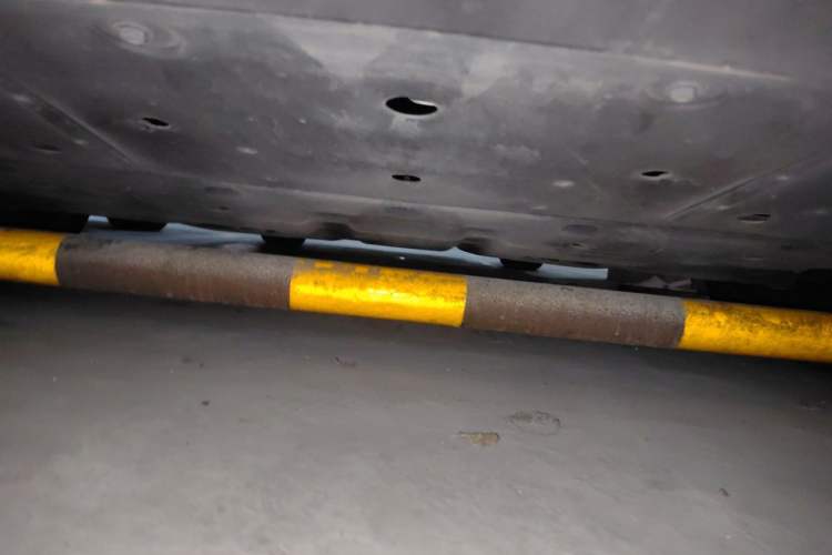Used XPeng P7 2023 P7i 702 Max Chassis Rear