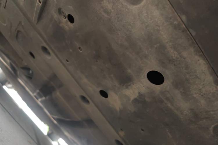 Used XPeng P7 2023 P7i 610 Max Performance Edition Chassis Rear