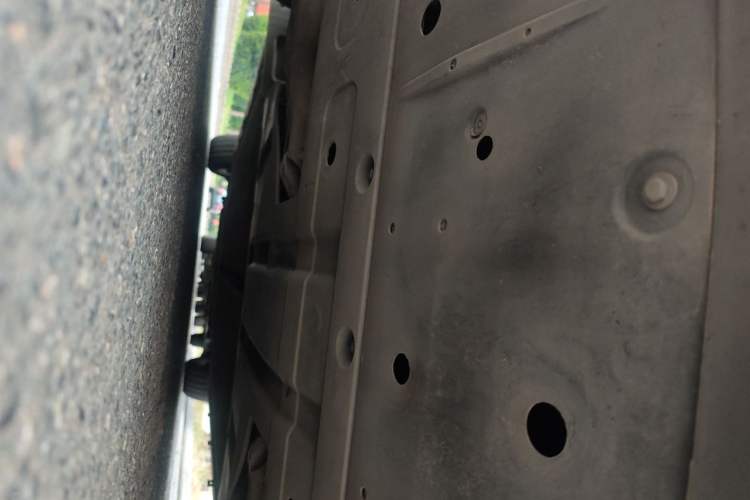 Used XPeng P7 2023 P7i 702 Pro Chassis Rear