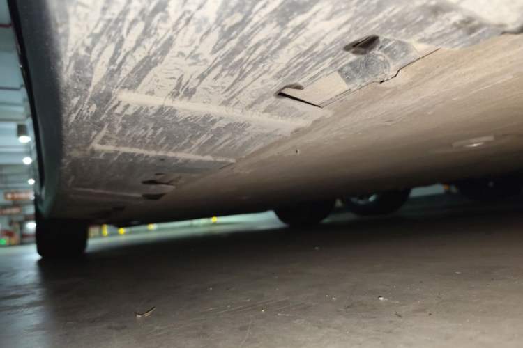 Used XPeng P7 2023 586E Chassis Rear Left