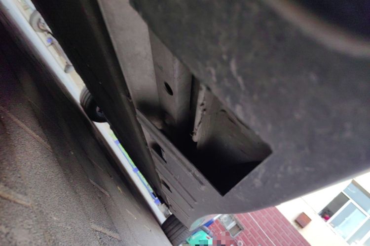 Used XPeng P7 2023 P7i 610 Max Performance Edition Chassis Rear Right