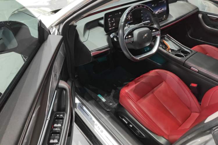 Used XPeng P7 2023 P7i 610 Max Performance Edition Driver Seat