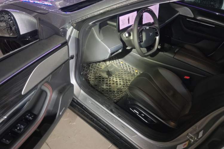Used XPeng P7 2023 586E Driver Seat