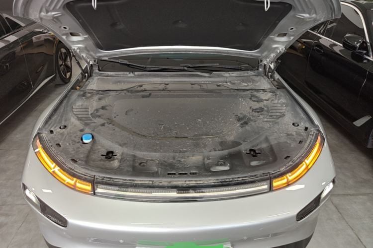 Used XPeng P7 2023 P7i 702 Pro Engine Bay