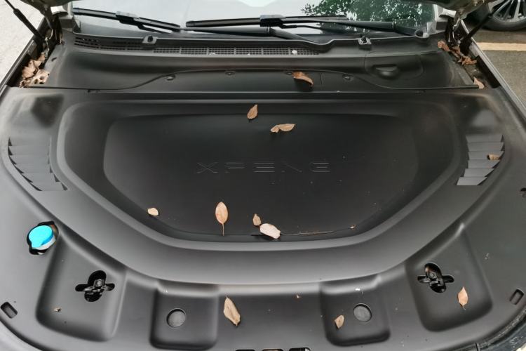 Used XPeng P7 2023 P7i 702 Pro Engine Bay