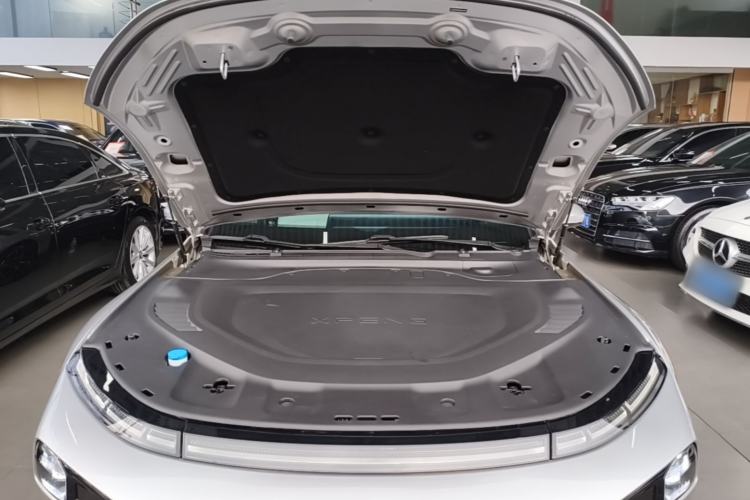 Used XPeng P7 2023 P7i 702 Pro Engine Bay