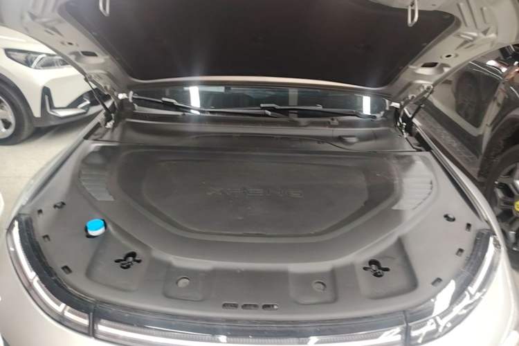 Used XPeng P7 2023 P7i 702 Pro Engine Bay