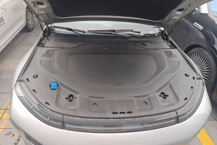 Used XPeng P7 2023 P7i 610 Max Performance Edition Engine Bay