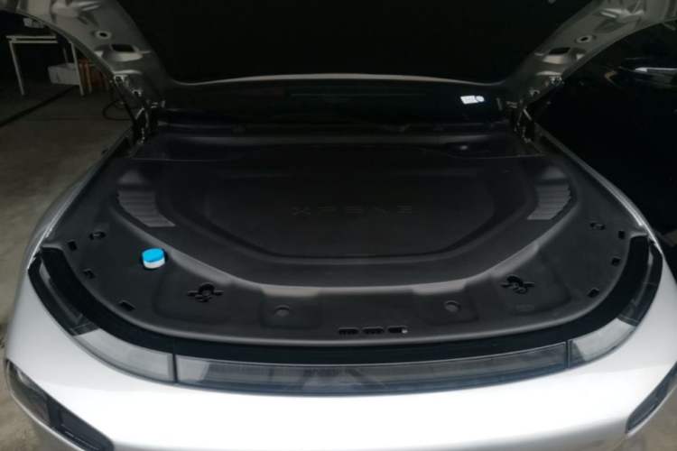 Used XPeng P7 2023 P7i 702 Pro Engine Bay