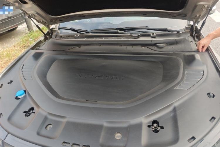 Used XPeng P7 2023 P7i 702 Pro Engine Bay
