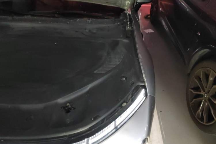 Used XPeng P7 2023 P7i 702 Max Engine Bay Left