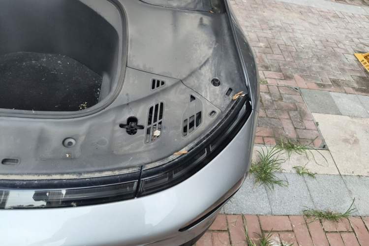 Used XPeng P7 2023 586E Engine Bay Left