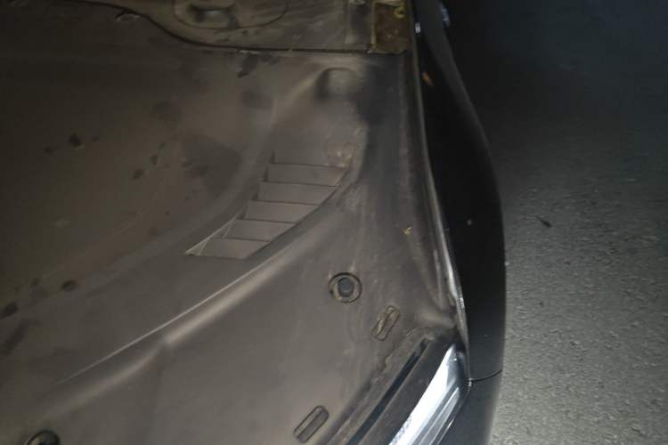 Used XPeng P7 2023 P7i 702 Pro Engine Bay Left