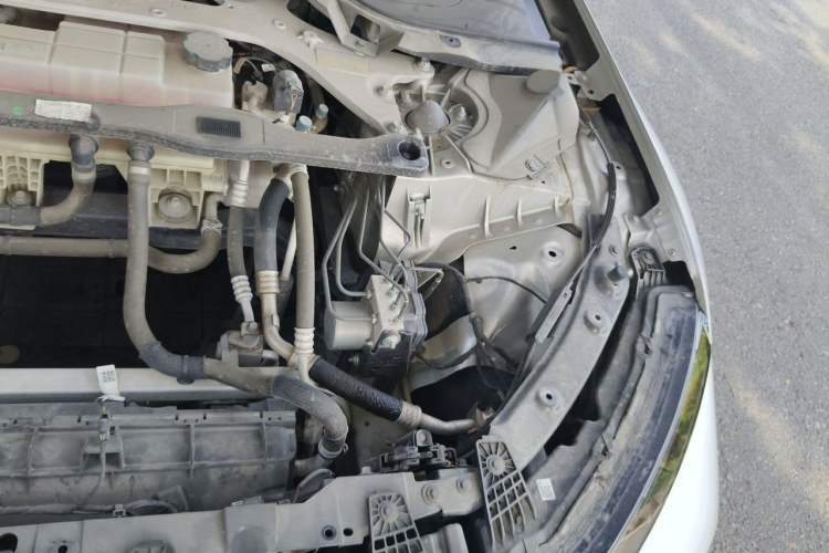 Used XPeng P7 2023 P7i 702 Pro Engine Bay Left