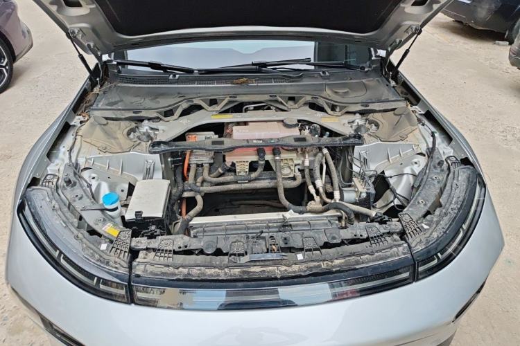 Used XPeng P7 2023 P7i 702 Max Engine Bay