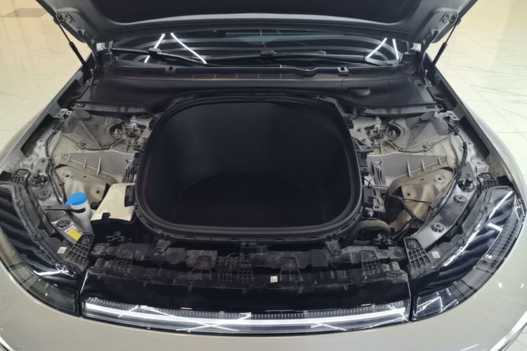 Used XPeng P7 2023 586E Engine Bay