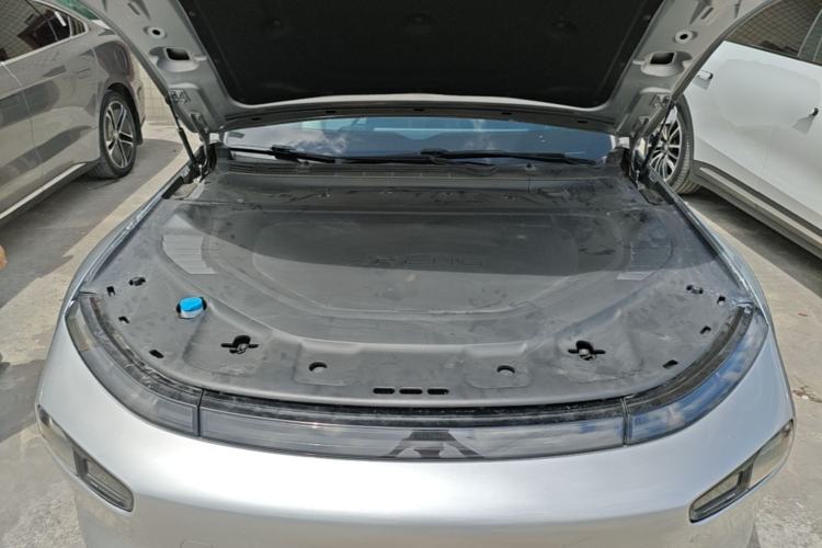 Used XPeng P7 2023 P7i 702 Max Engine Bay