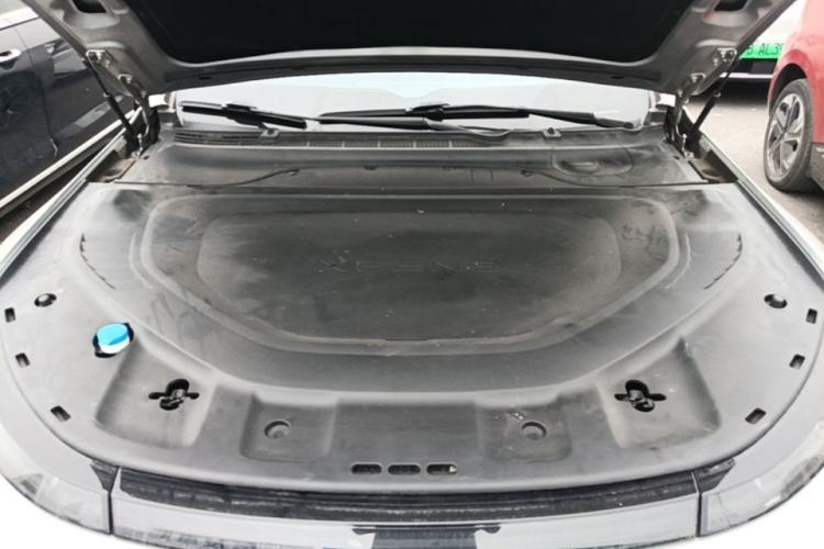 Used XPeng P7 2023 P7i 702 Max Engine Bay
