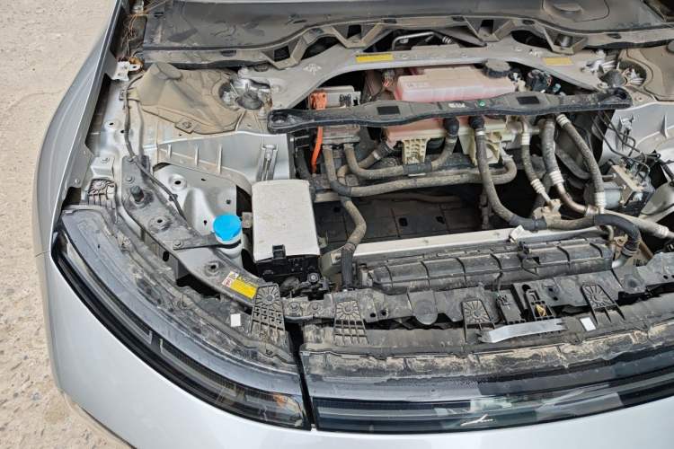 Used XPeng P7 2023 P7i 702 Max Engine Bay Right