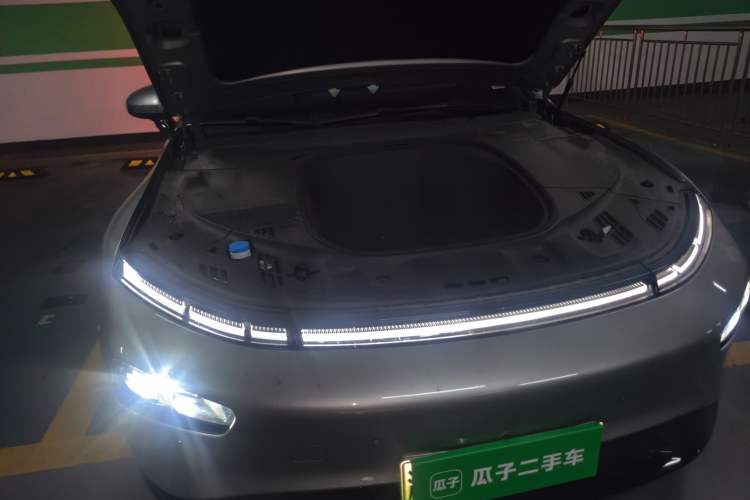 Used XPeng P7 2023 586E Engine Bay Right