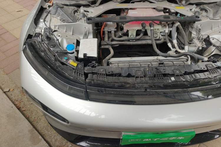 Used XPeng P7 2023 P7i 702 Pro Engine Bay Right