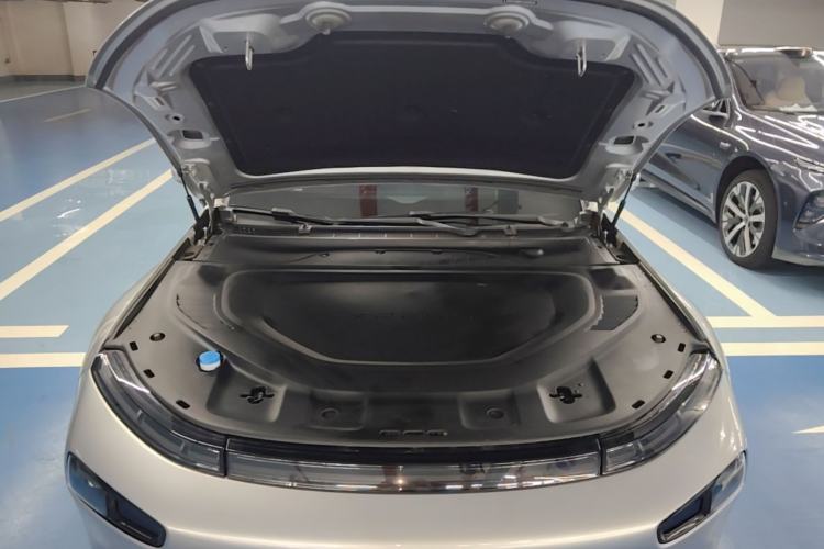 Used XPeng P7 2023 P7i 702 Pro Engine Bay