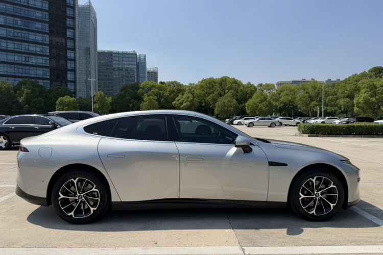 Used XPeng P7 2023 586E Exterior 6