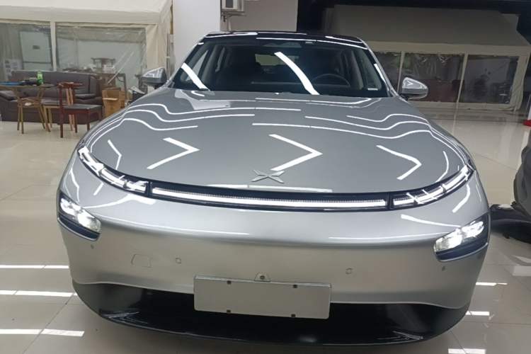 Used XPeng P7 2023 586E Front