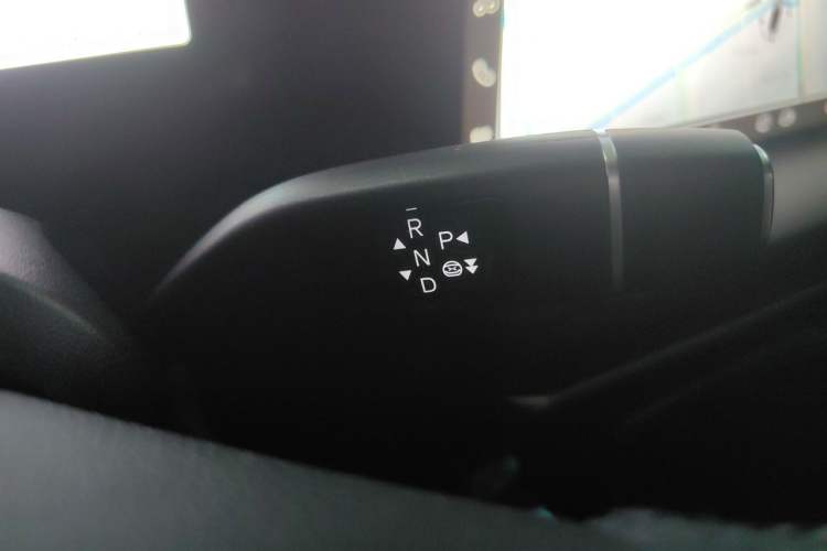 Used XPeng P7 2023 P7i 702 Max Gear Lever