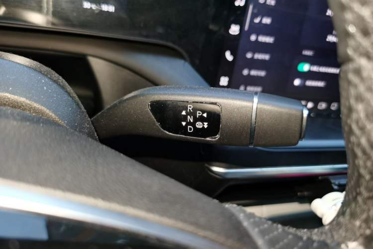 Used XPeng P7 2023 P7i 702 Pro Gear Lever
