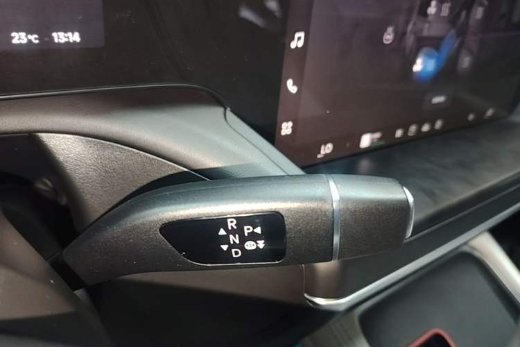 Used XPeng P7 2023 P7i 702 Pro Gear Lever