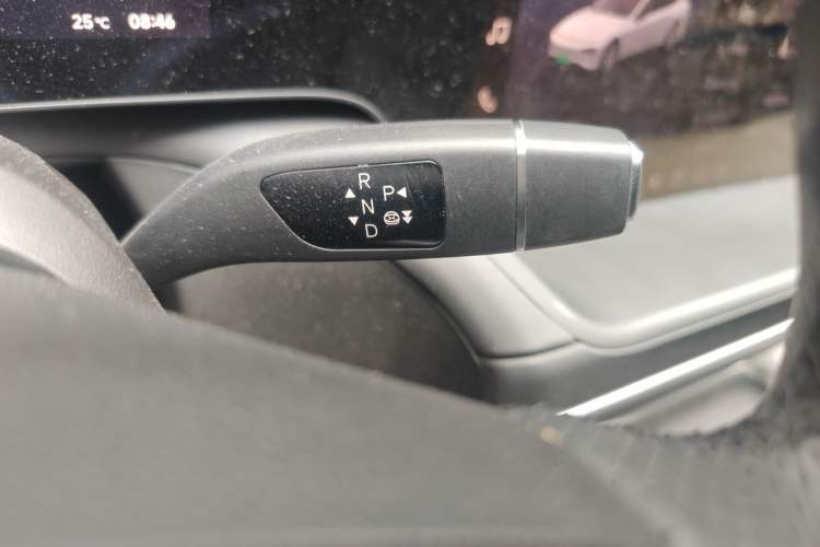 Used XPeng P7 2023 P7i 610 Max Performance Edition Gear Lever