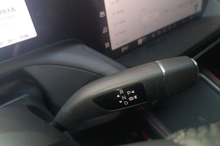 Used XPeng P7 2023 P7i 702 Pro Gear Lever