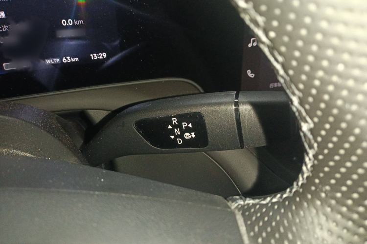 Used XPeng P7 2023 586E Gear Lever