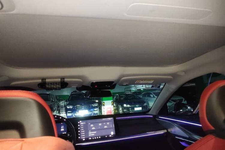 Used XPeng P7 2023 P7i 702 Max Headliner