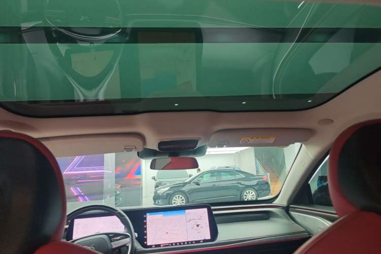 Used XPeng P7 2023 P7i 610 Max Performance Edition Headliner