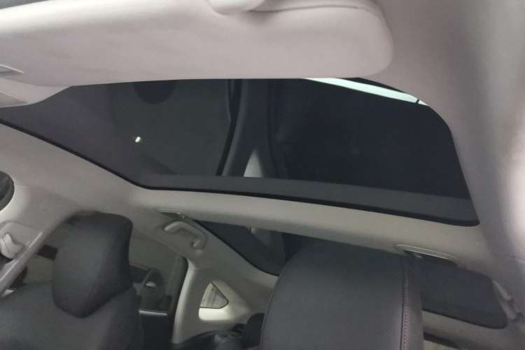 Used XPeng P7 2023 586E Headliner