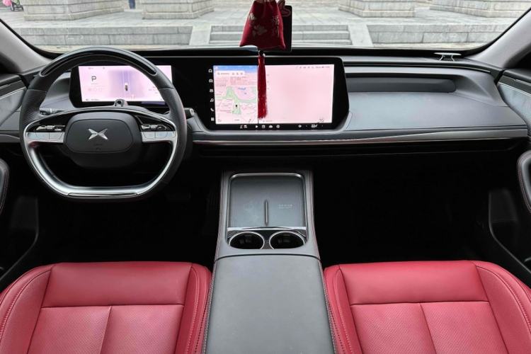 Used XPeng P7 2023 P7i 702 Pro Interior 1